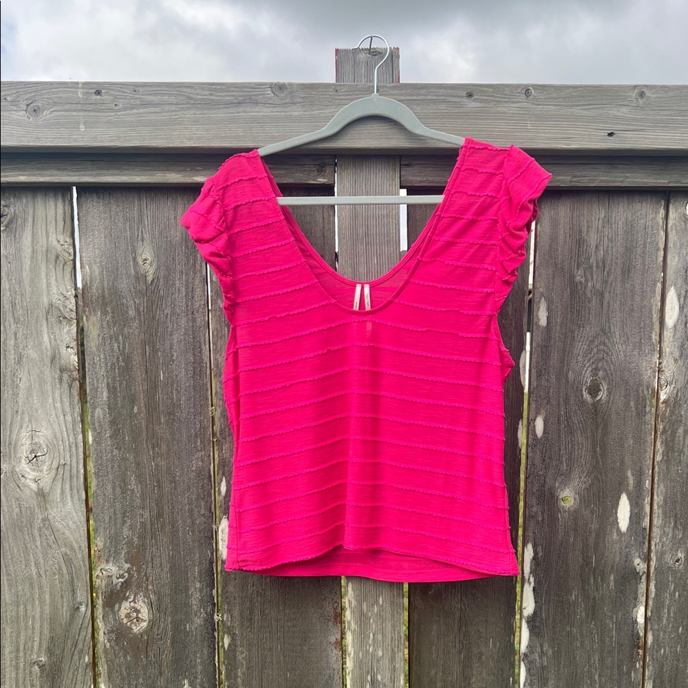 Women's Fuchsia Ruffle Sleeve Top from Anthro